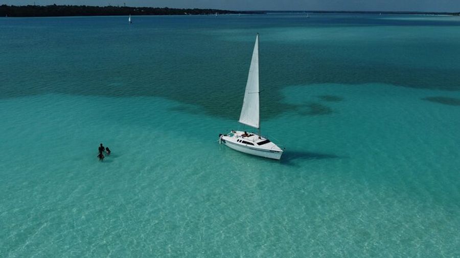 Private sailing tour of Bacalar Lagoon