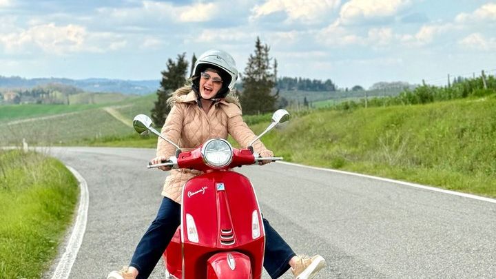 Full-Day Tuscany Vespa & Wine Tour from Florence
