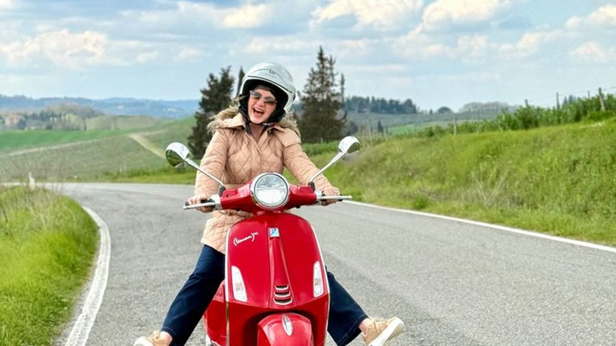 Full-Day Tuscany Vespa & Wine Tour from Florence
