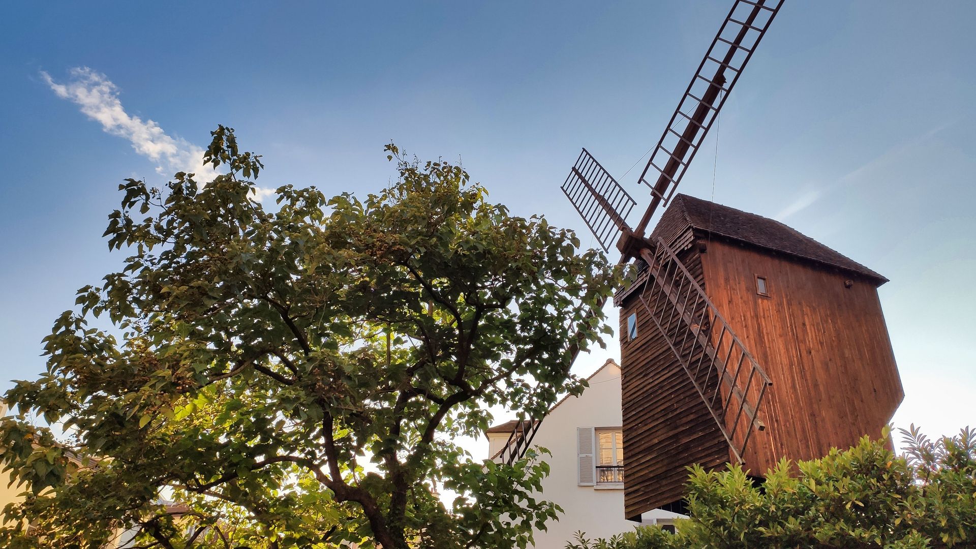 Montmartre Walking Tour