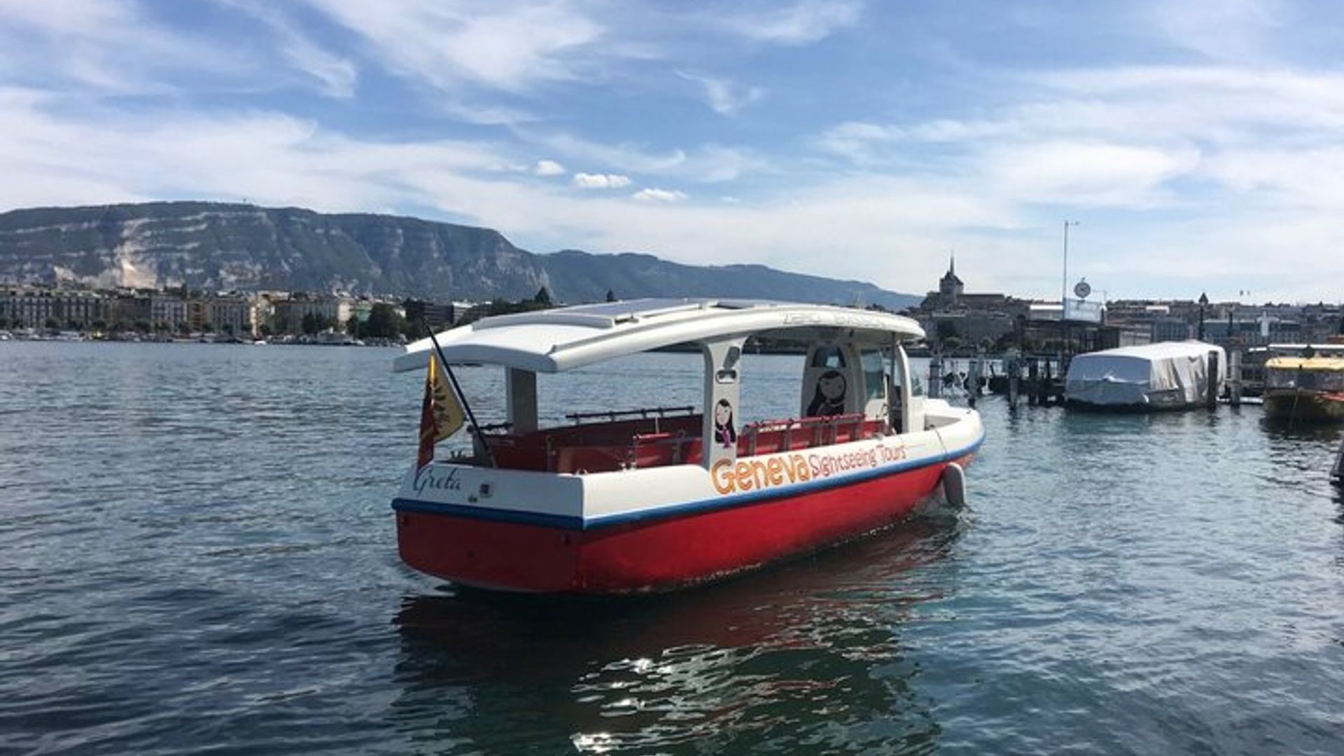 Croisière touristique en petit groupe à Genève avec vins et apéritifs