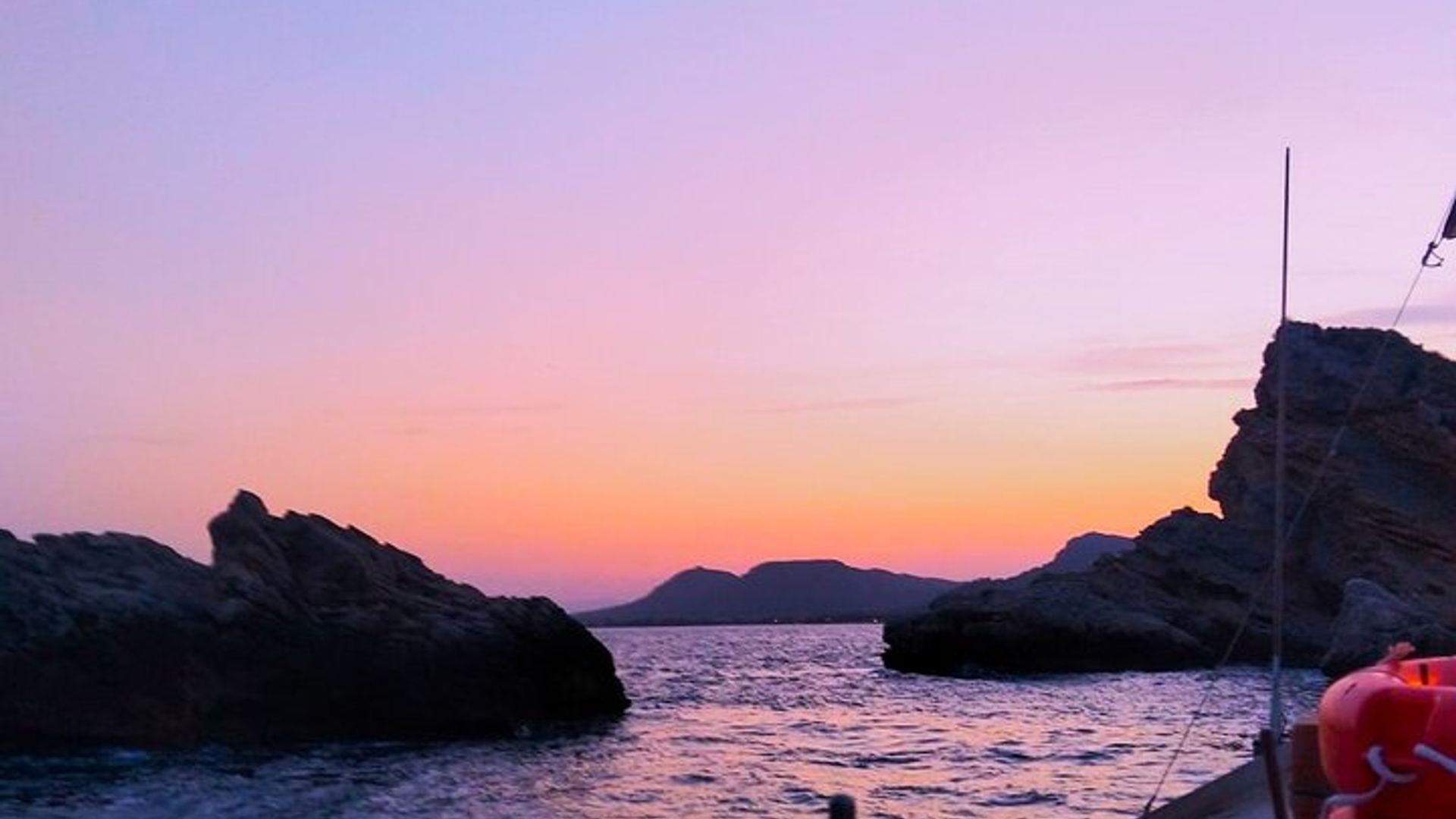 Atardecer en las Islas Medas Costa Brava