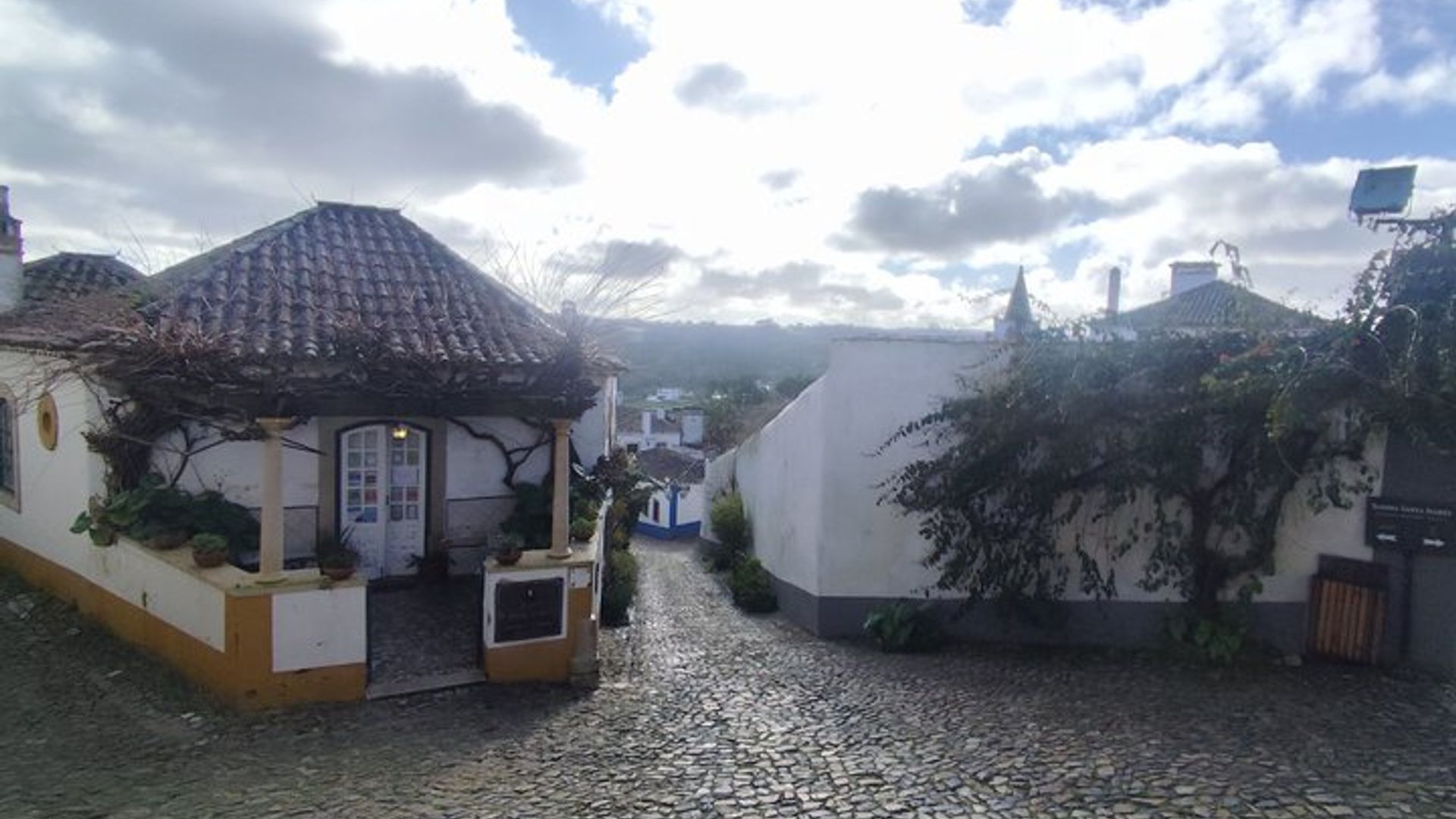 Porto to Algarve or Vice Versa with 2 Memorable Stops