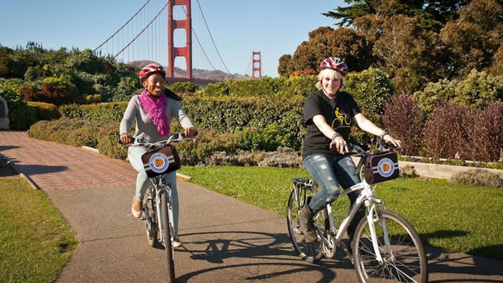 Golden Gate Bridge to Sausalito guided bike tour image 1