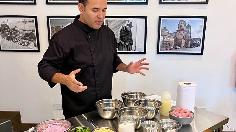 Lima: 4-Course Peruvian Cooking Class with Pisco Sour Mixology