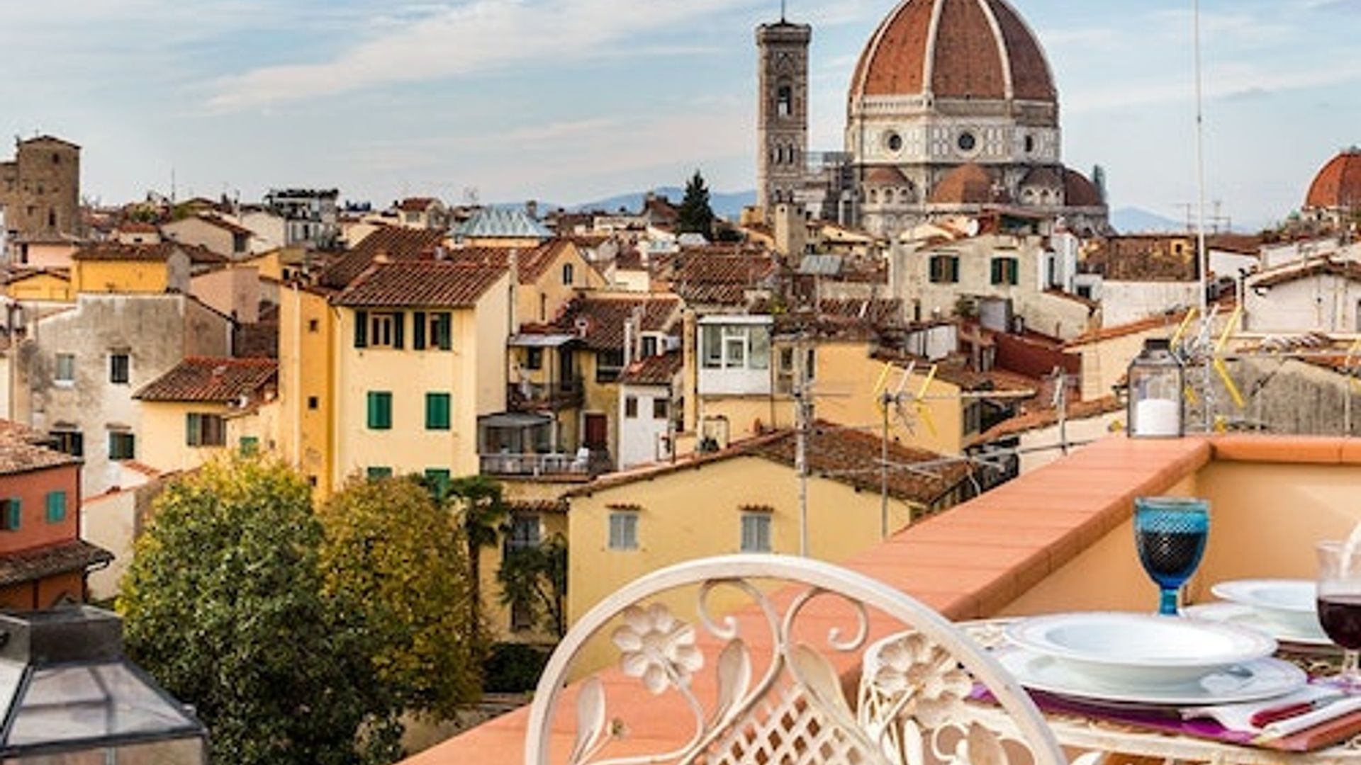 Florence: Market Tour & Cooking Class at Local's Home