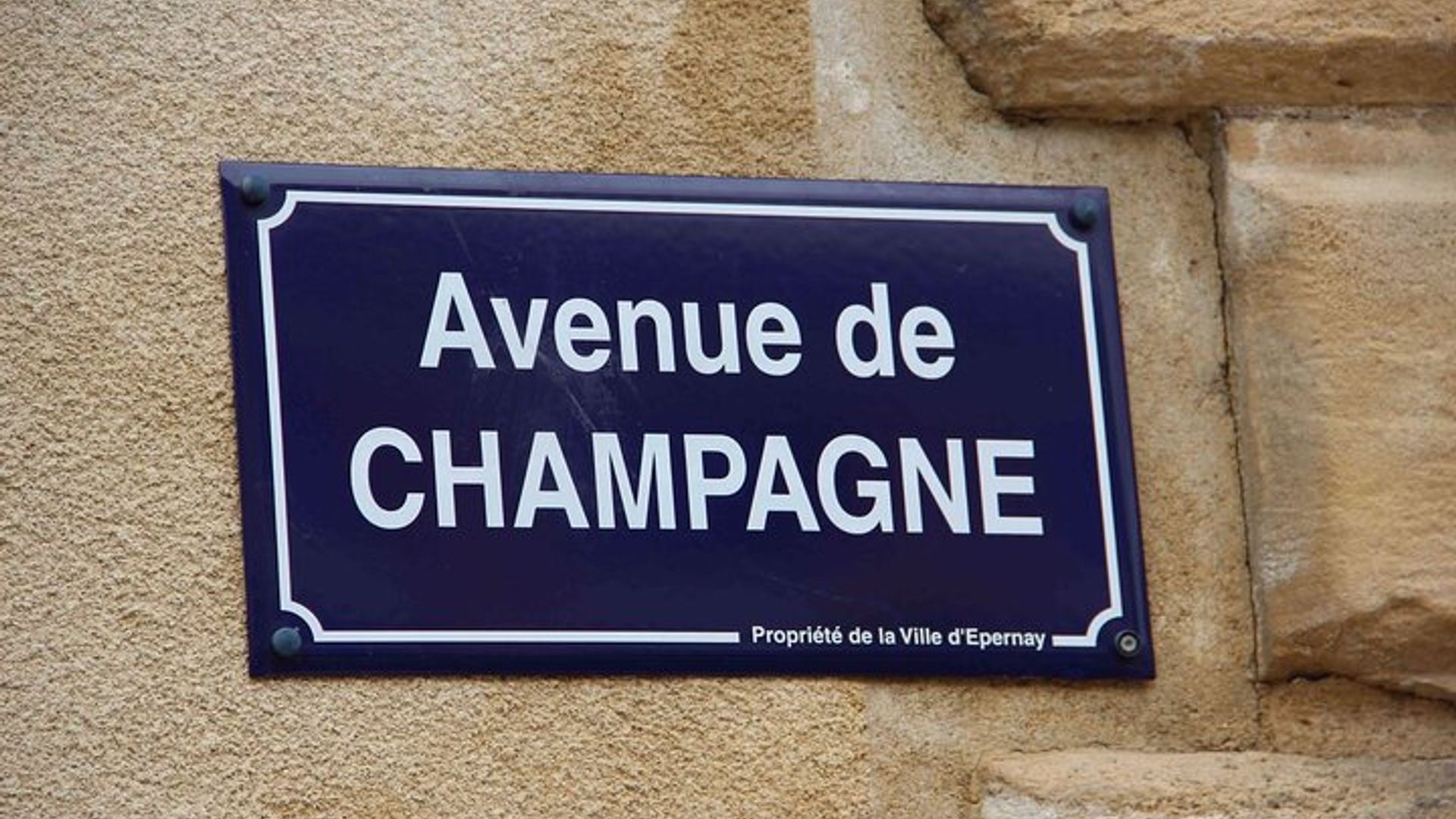 Epernay Champagne Tour with Tasting