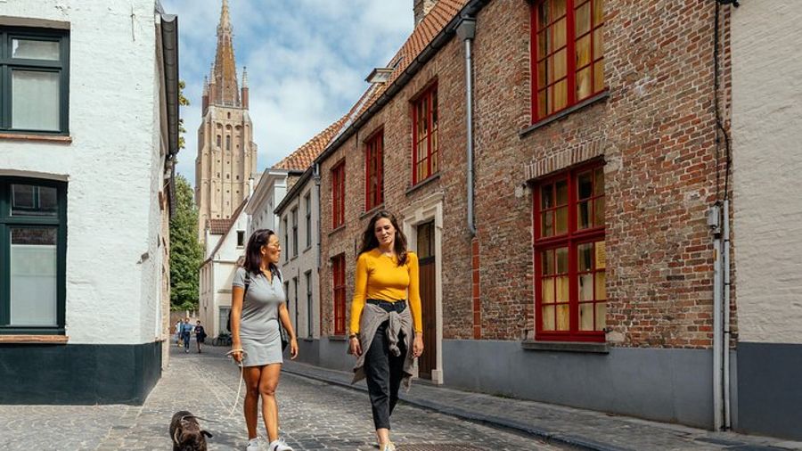 Bruges PRIVATE City Kickstart Tour With Locals
