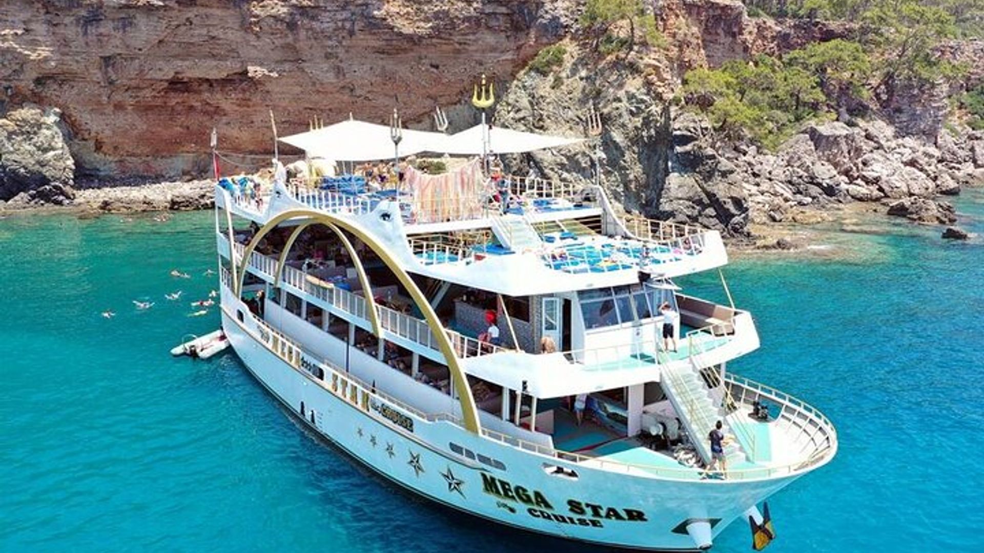 Antalya Mega Star Yacht Tour with Lunch, Foam Party & Transfer