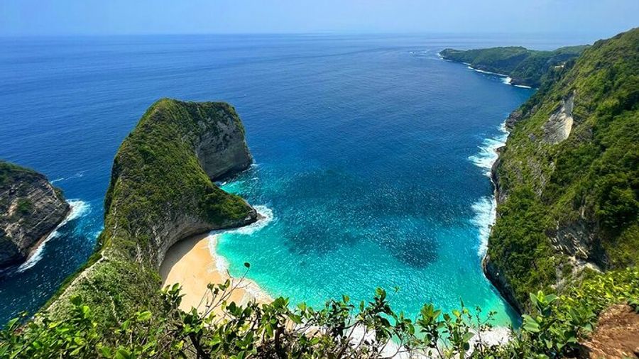 Nusa Penida Island West and East Private Tour