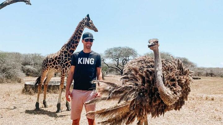 Mombasa Nature Walk With Giraffes