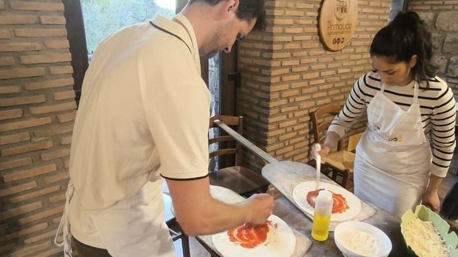 Sorrento Pizza Making Class, Dessert, Wine, Limoncello and Pickup