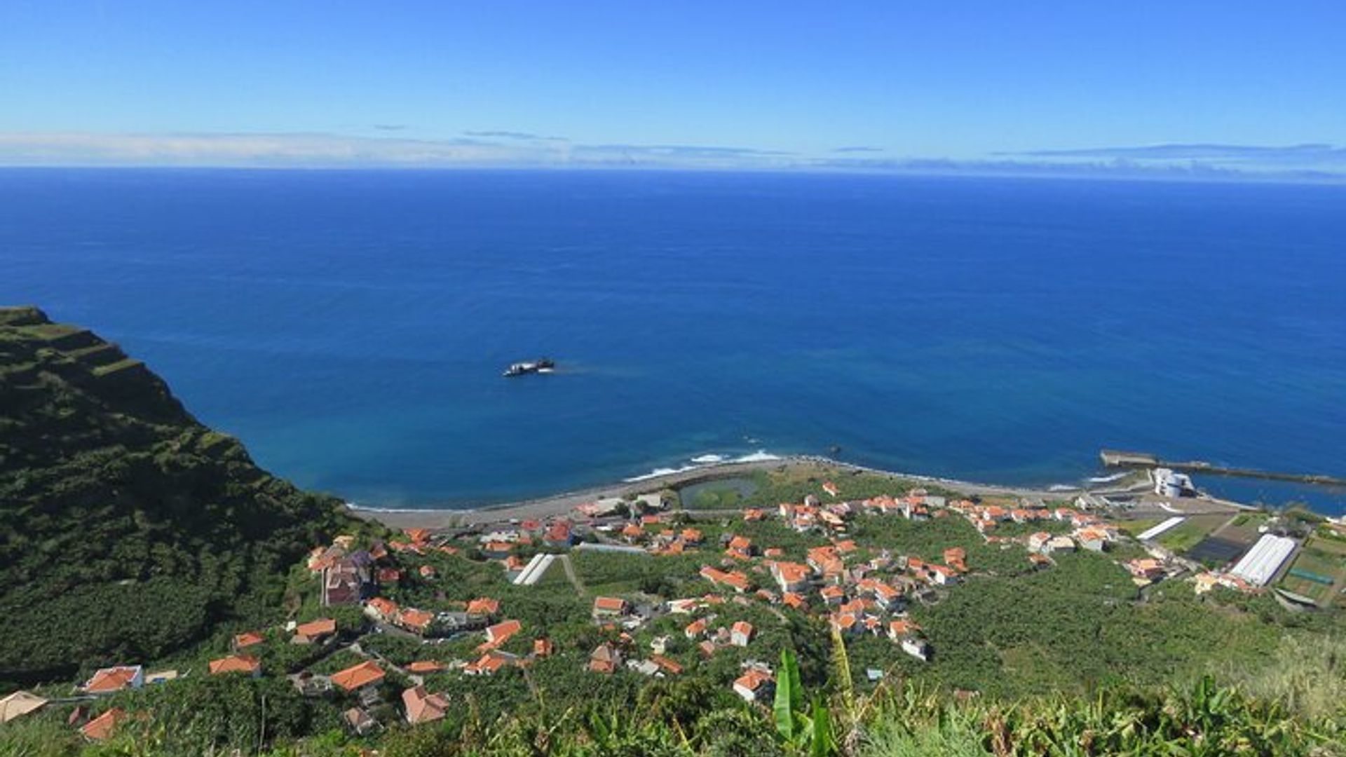 Sunny Southwest, Rum, Banana, Waterfall and Lighthouse Discovery