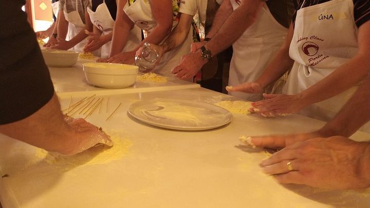 Sicilian Group Lunch or Dinner Cooking Class in Taormina