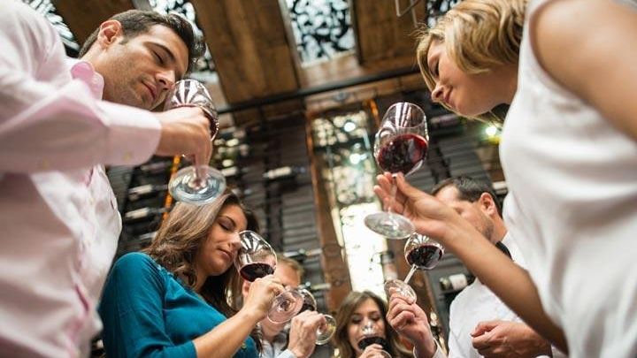 Swan Valley Boutique Wineries & Gourmet Lunch Small Group Tour