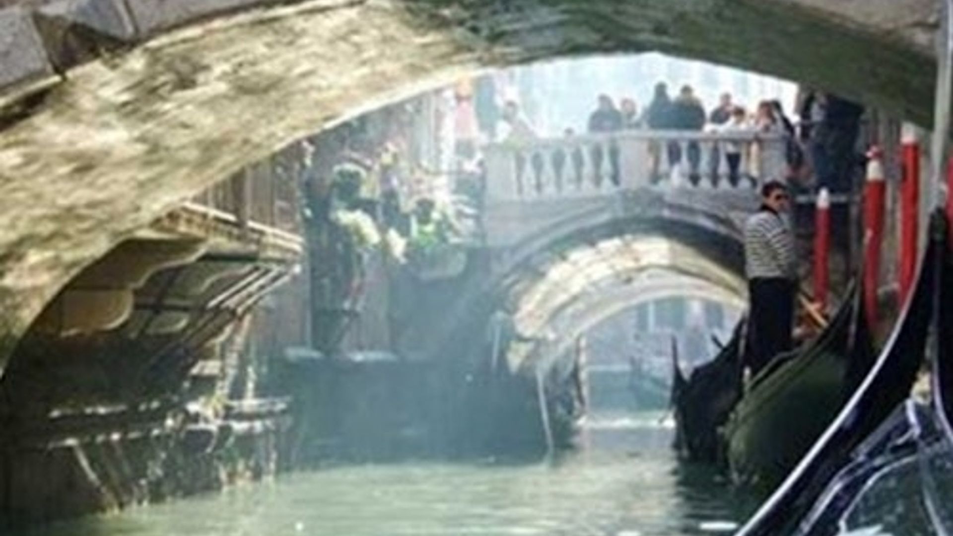 Venice: Grand Canal Gondola Ride + Skip The Line