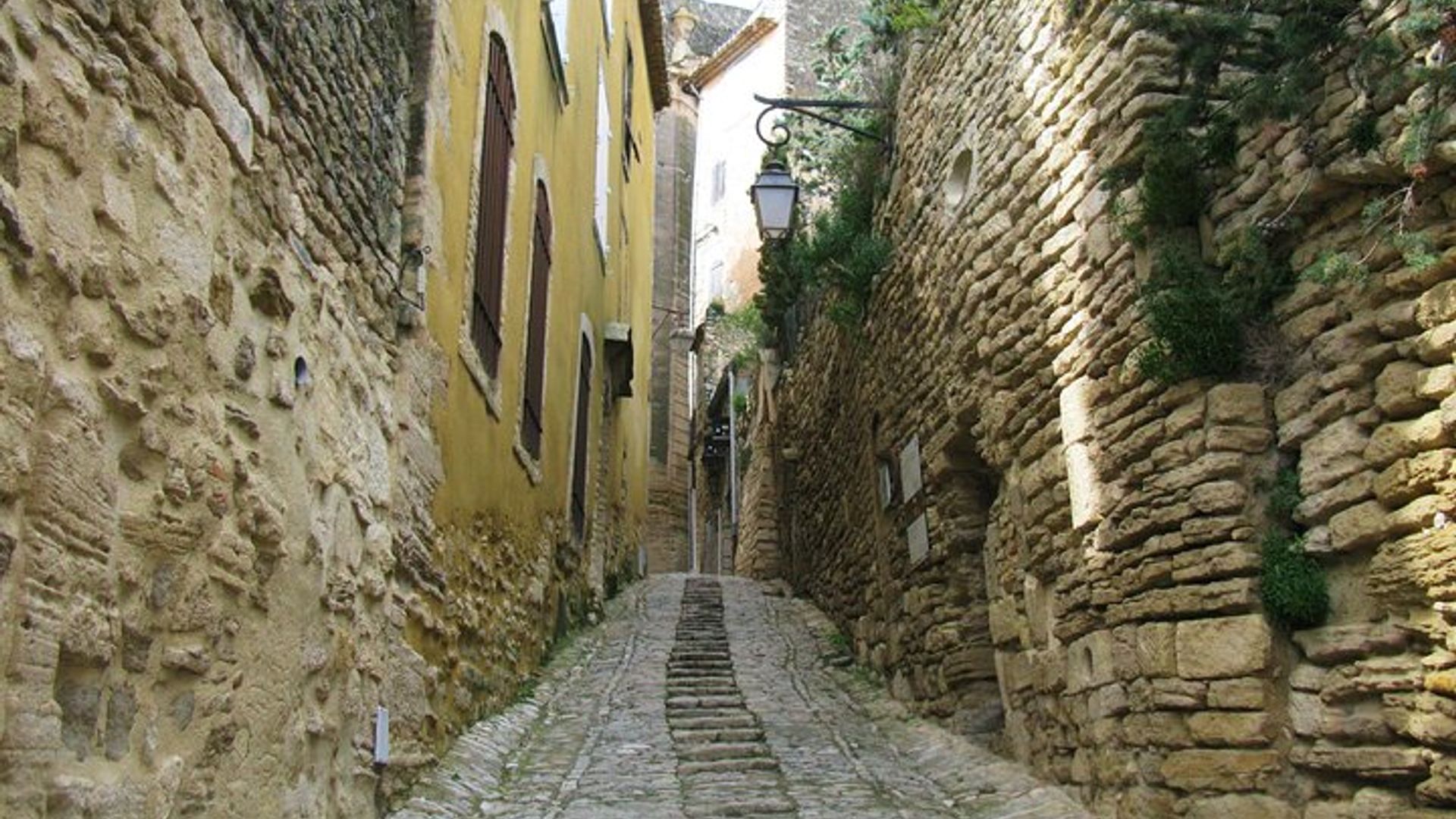 Luberon Villages Half-Day Tour from Aix-en-Provence