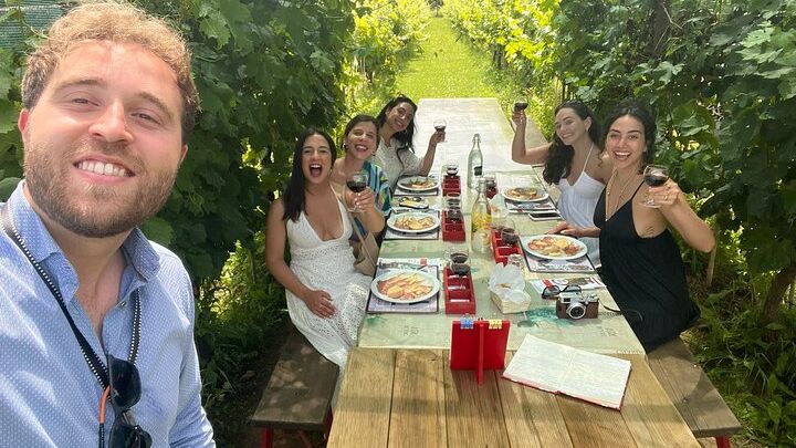 Private Tuscan Wine Tasting with Transport from Lucca