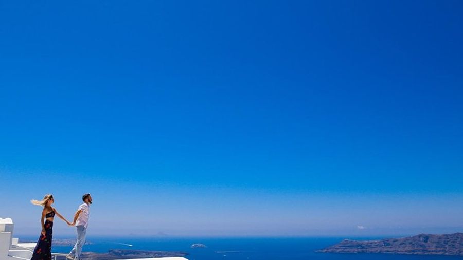 Santorini: Private Custom Tour With Photographer