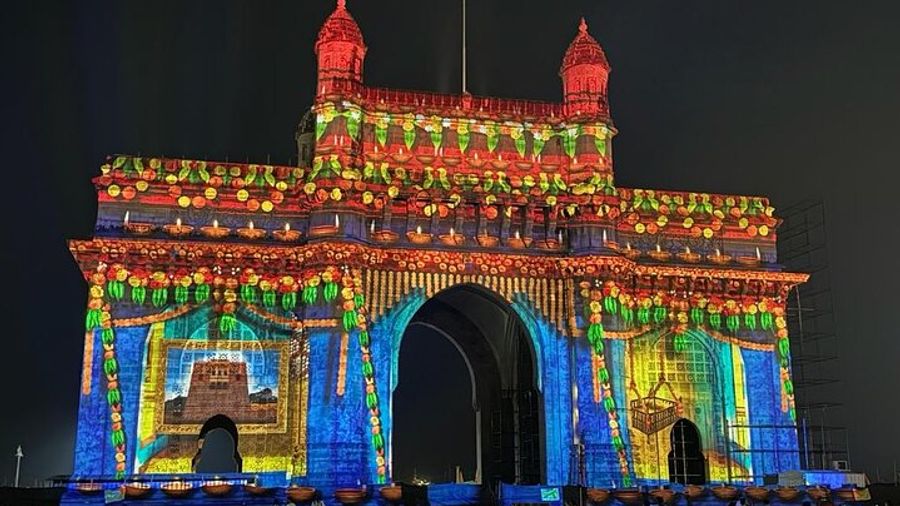 Mumbai Private Night Tour with Transportation
