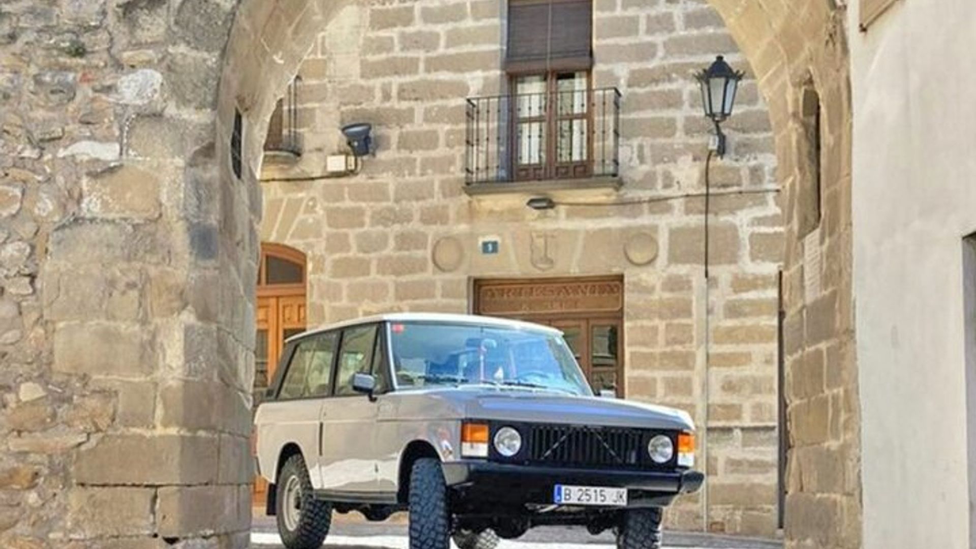 Côtes du Rhone Private Weintagestour mit Vintage Range Rover