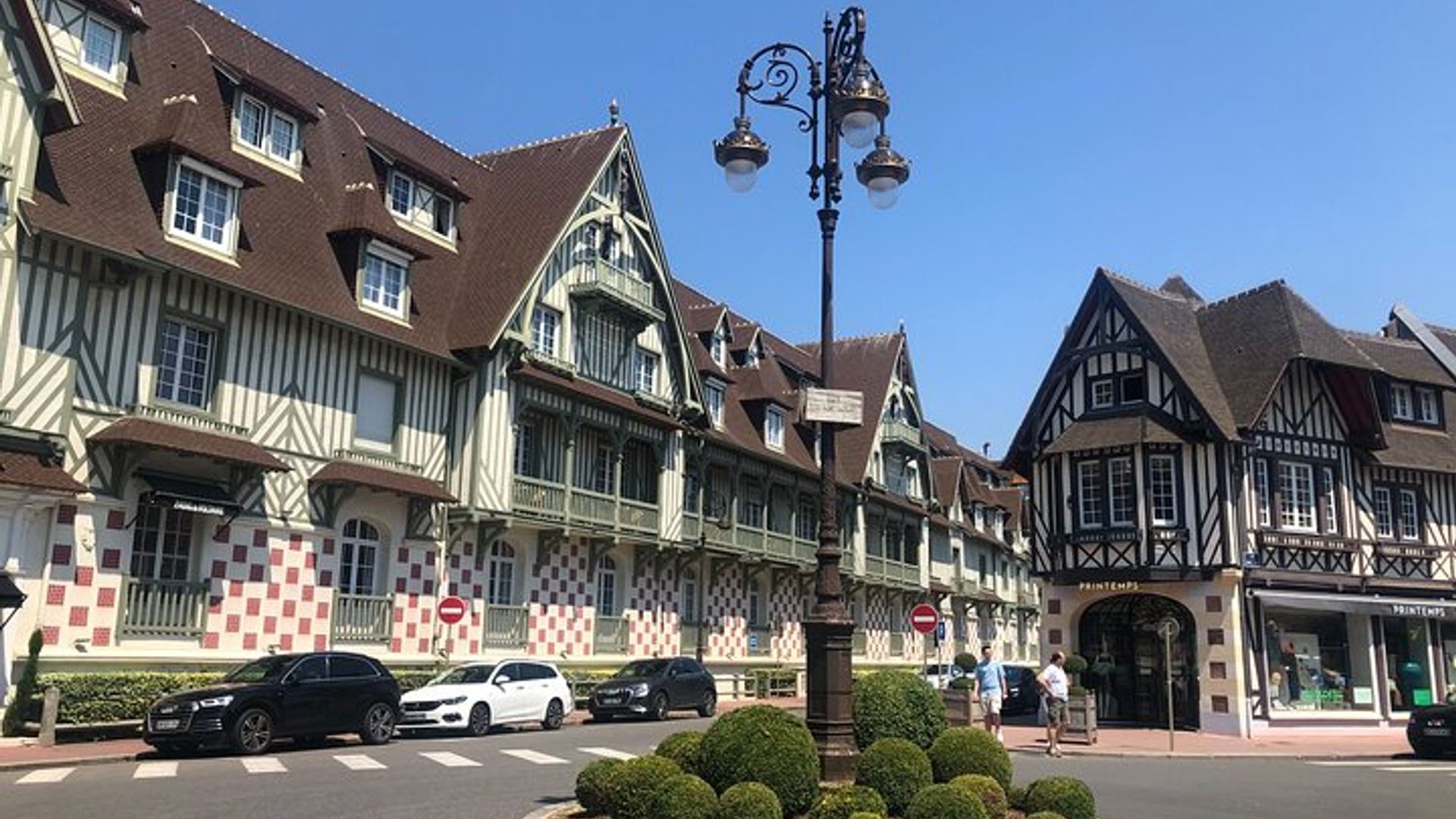 Vues côtières à Honfleur et Deauville Au départ du Havre