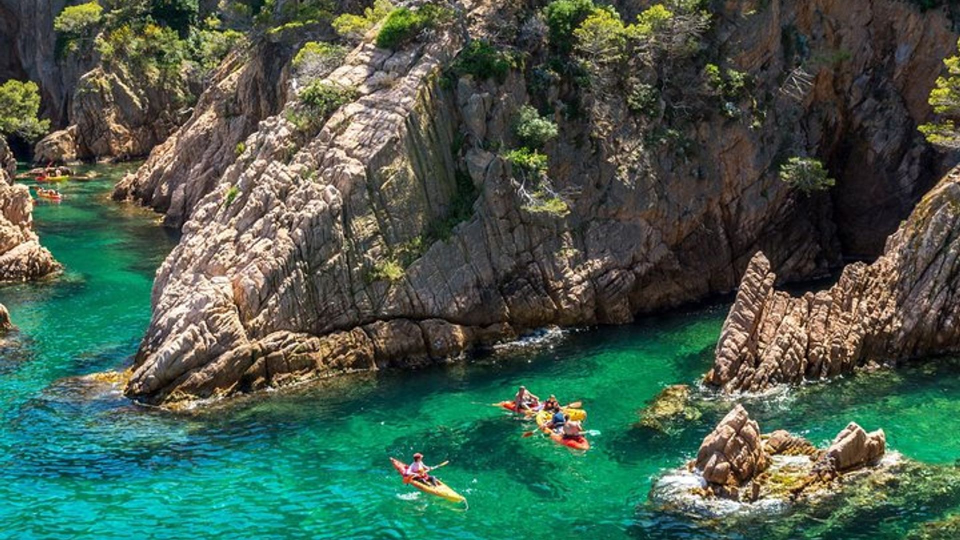 Kayak and Snorkel day tour to la Costa Brava from Barcelona