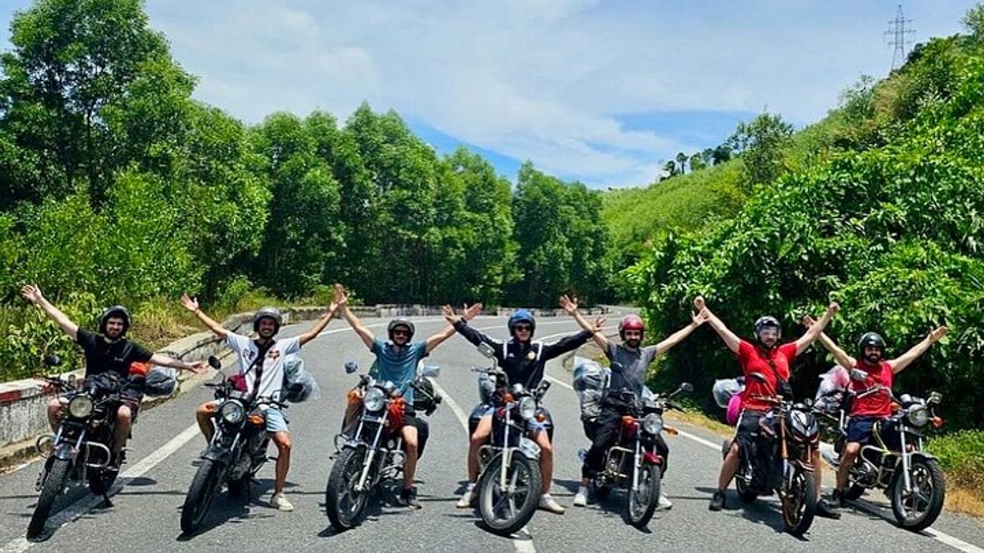 Discover the Hai Van Pass: Motorcycle Tour from Hoi An to Hue
