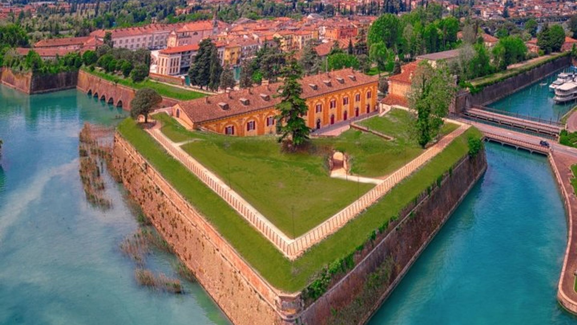 Peschiera del Garda Fortress Tour