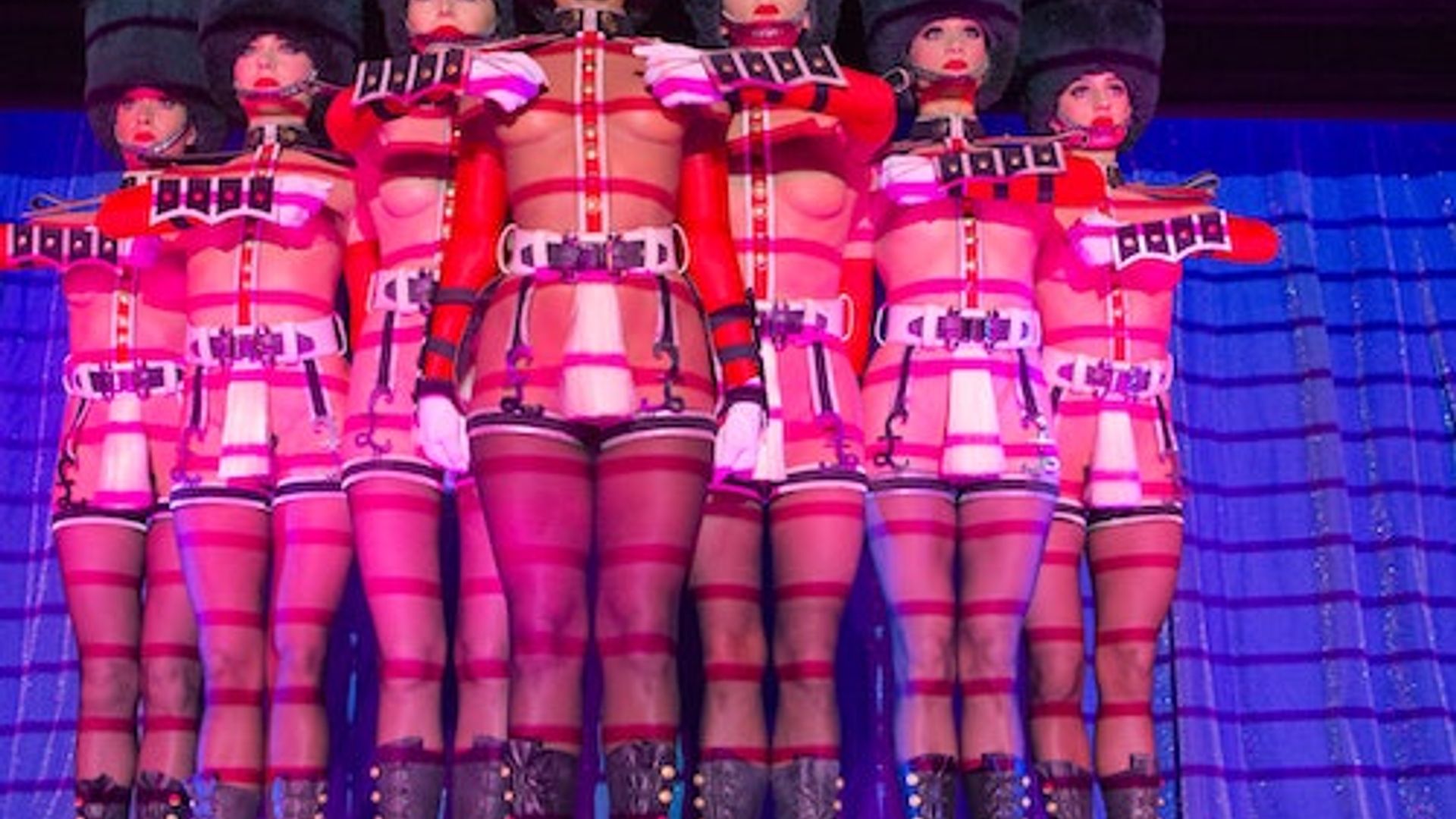 Crazy Horse Paris: Show + Dinner at the Ginger Restaurant