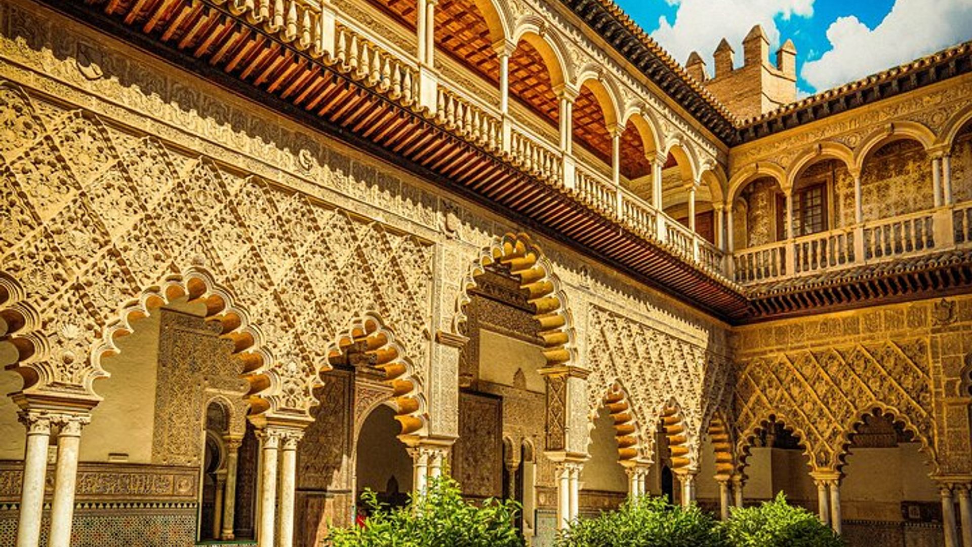 Skip the Line Seville Alcázar, Cathedral & Giralda Guided Tour