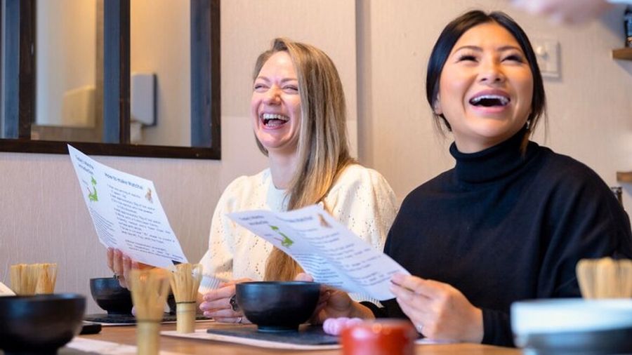 Osaka Matcha-Making Class With Japanese Sweets