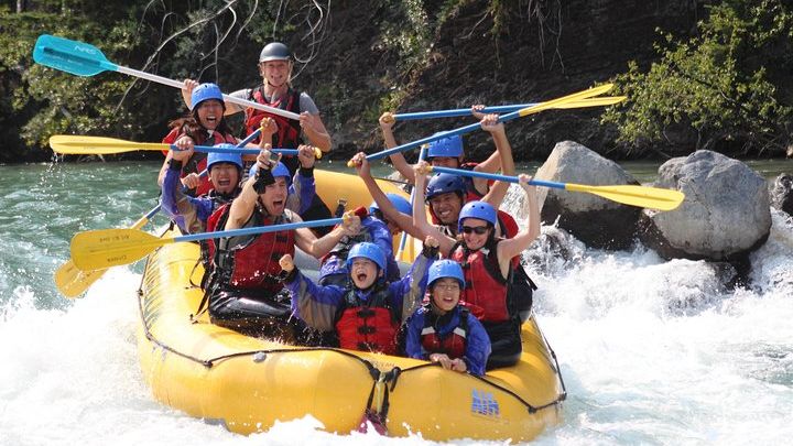 Kananaskis River: Small-Group Rafting Tour from Banff/Canmore