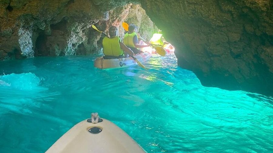Small Group Kayak Tour to the Ponta da Piedade Caves – Lagos