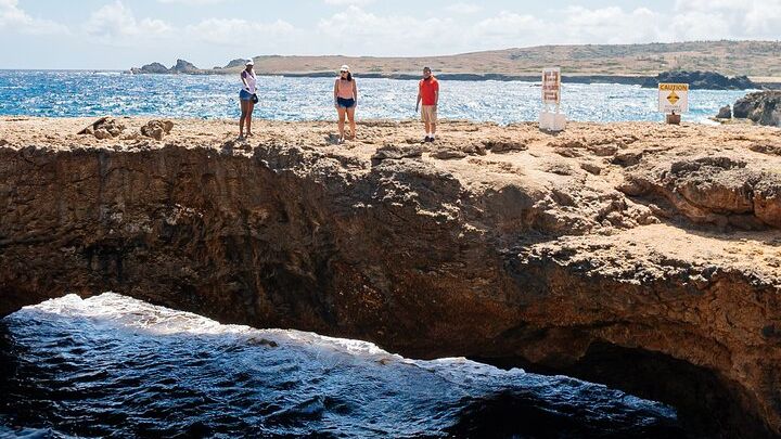 Best of Aruba by Bus