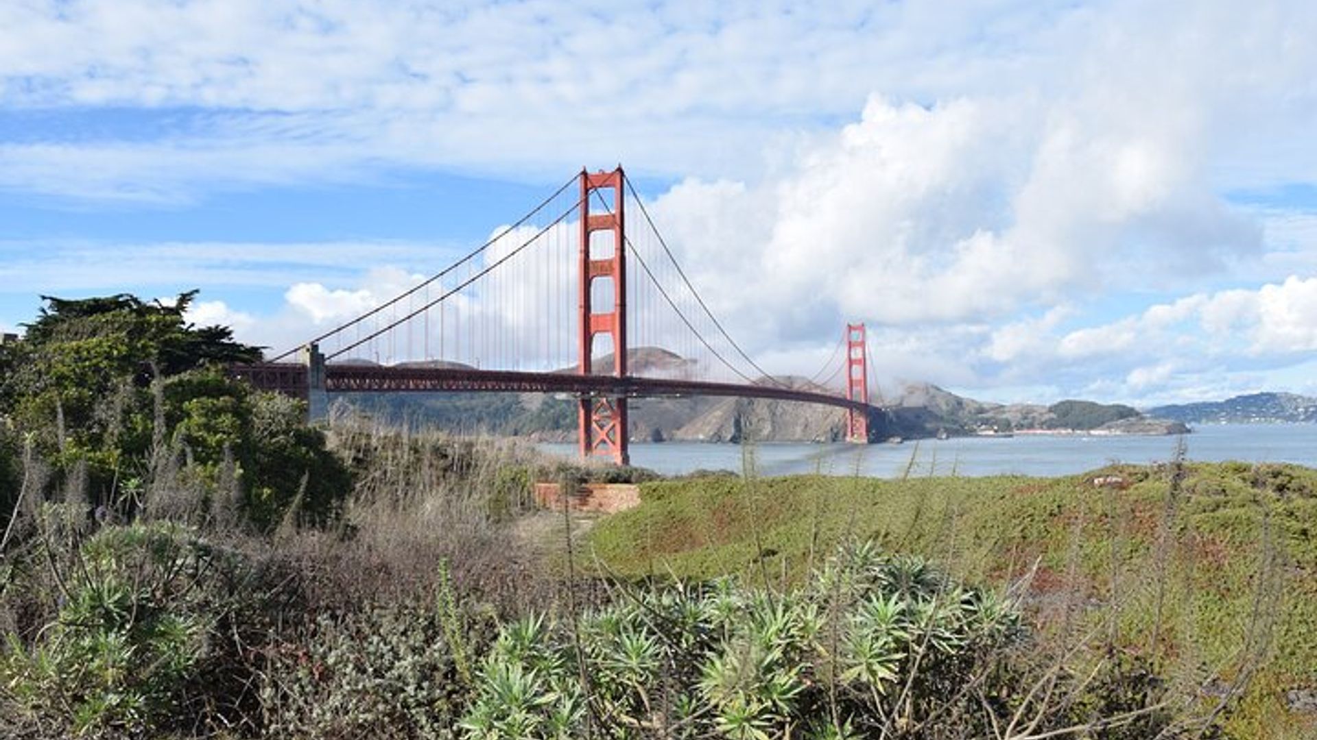 North Beach To Golden Gate Bridge E-Bike Tour image 1