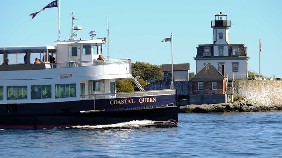 Newport Lighthouse and Mimosa Cruise