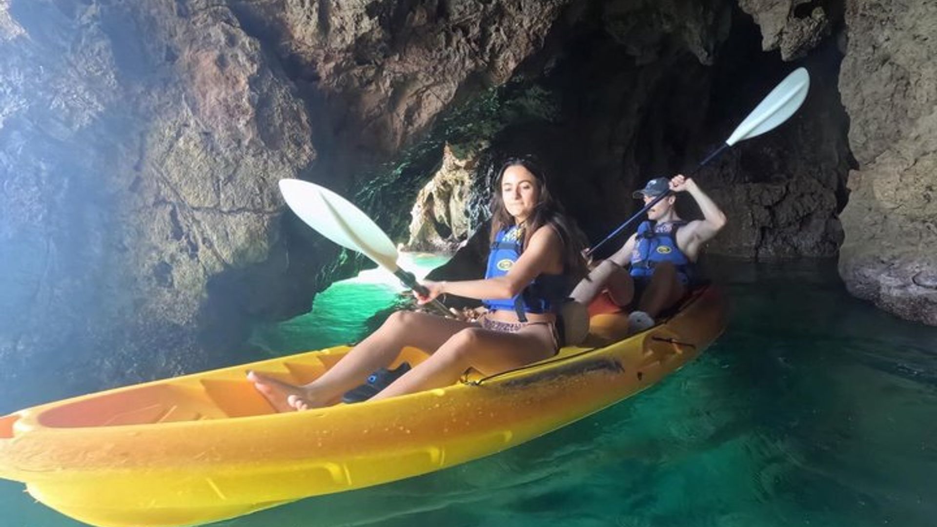 Excursion en kayak de mer de 3 heures dans les criques de Sète
