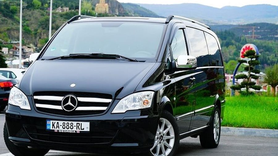 Tbilisi to Yerevan Private car transfer 3 Scenic stops