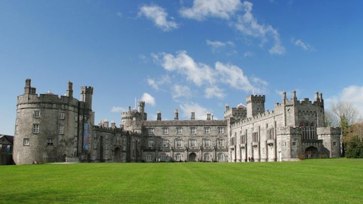Glendalough, Wicklow and Kilkenny day tour from Dublin