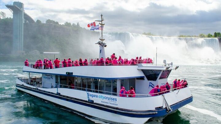 Niagara Falls Day Tour & Cruise From Toronto
