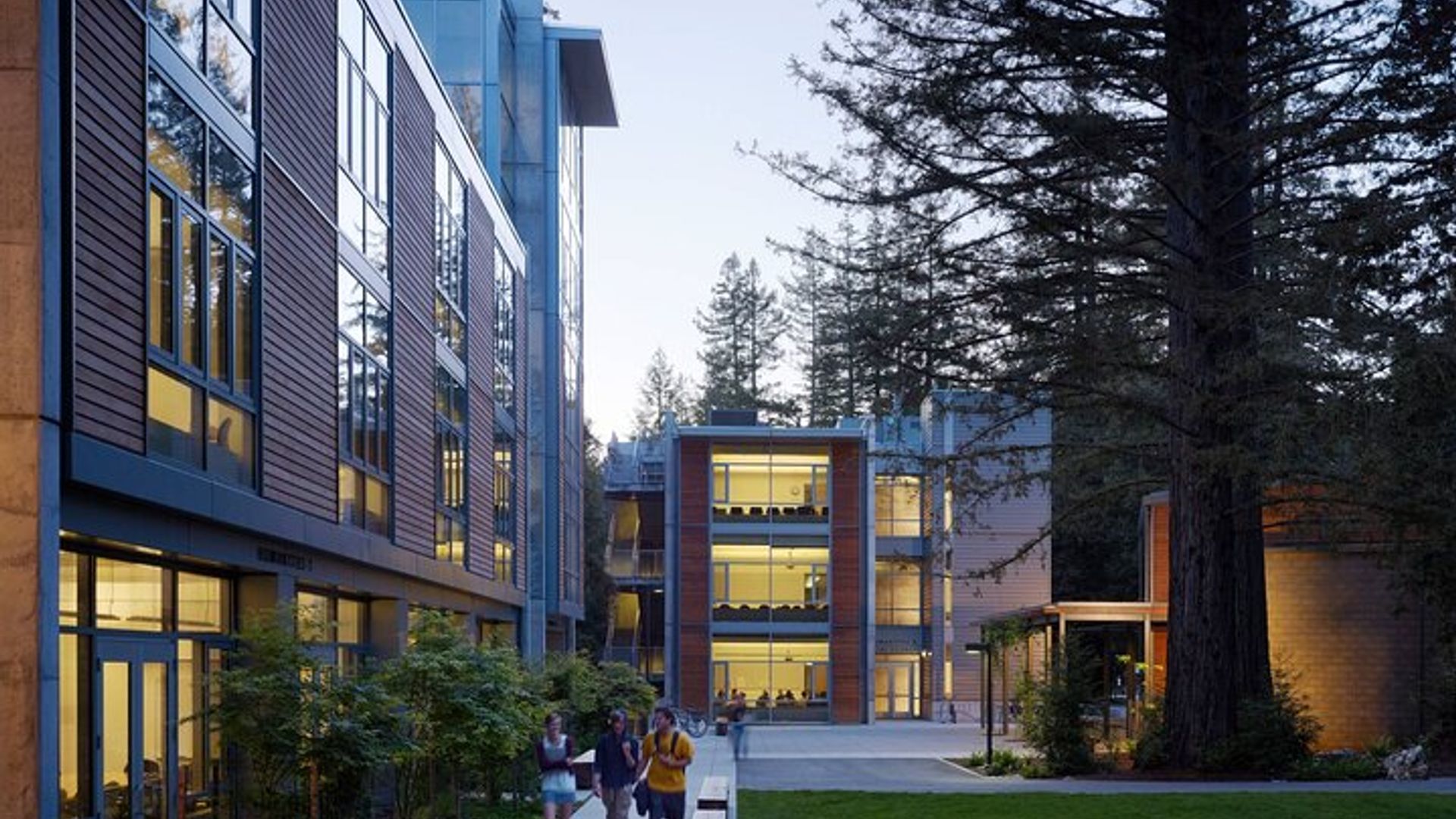 Selbstgeführter Rundgang durch die UC Santa Cruz: Entdecken Sie geheime Geschichten