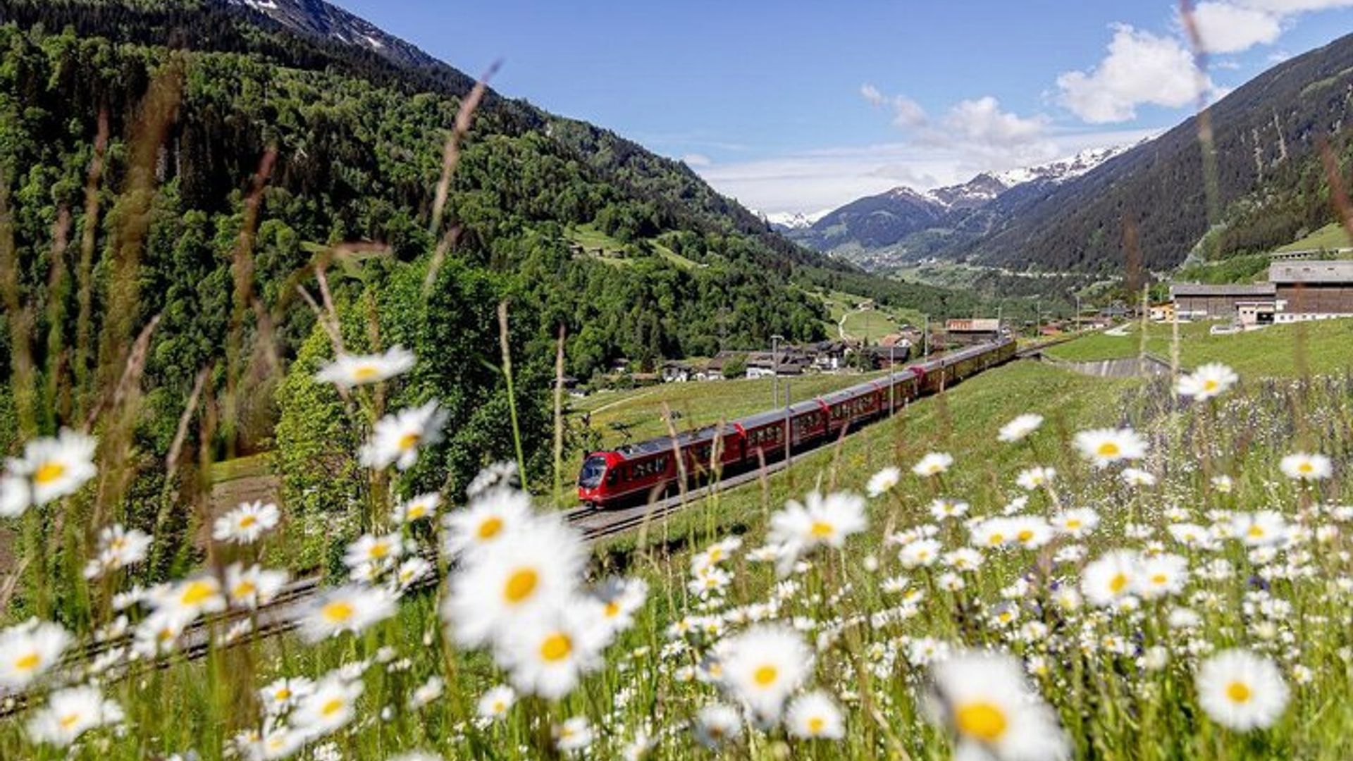Zurich: Glacier Express Route Private Tour