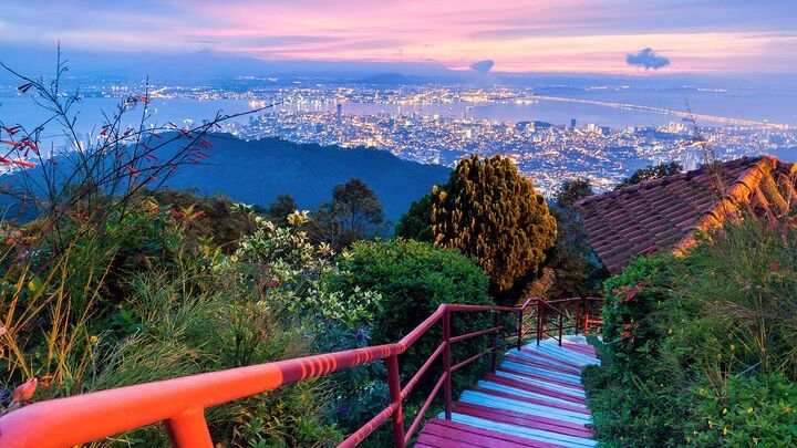 Penang City & Temple Tour With Penang Hill(Fast Lane)