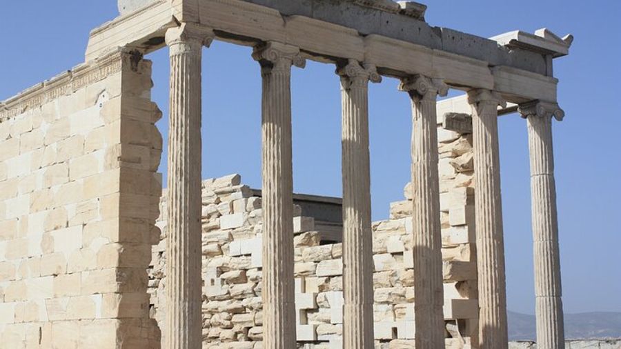 Visit of the Acropolis with an official guide in Spanish