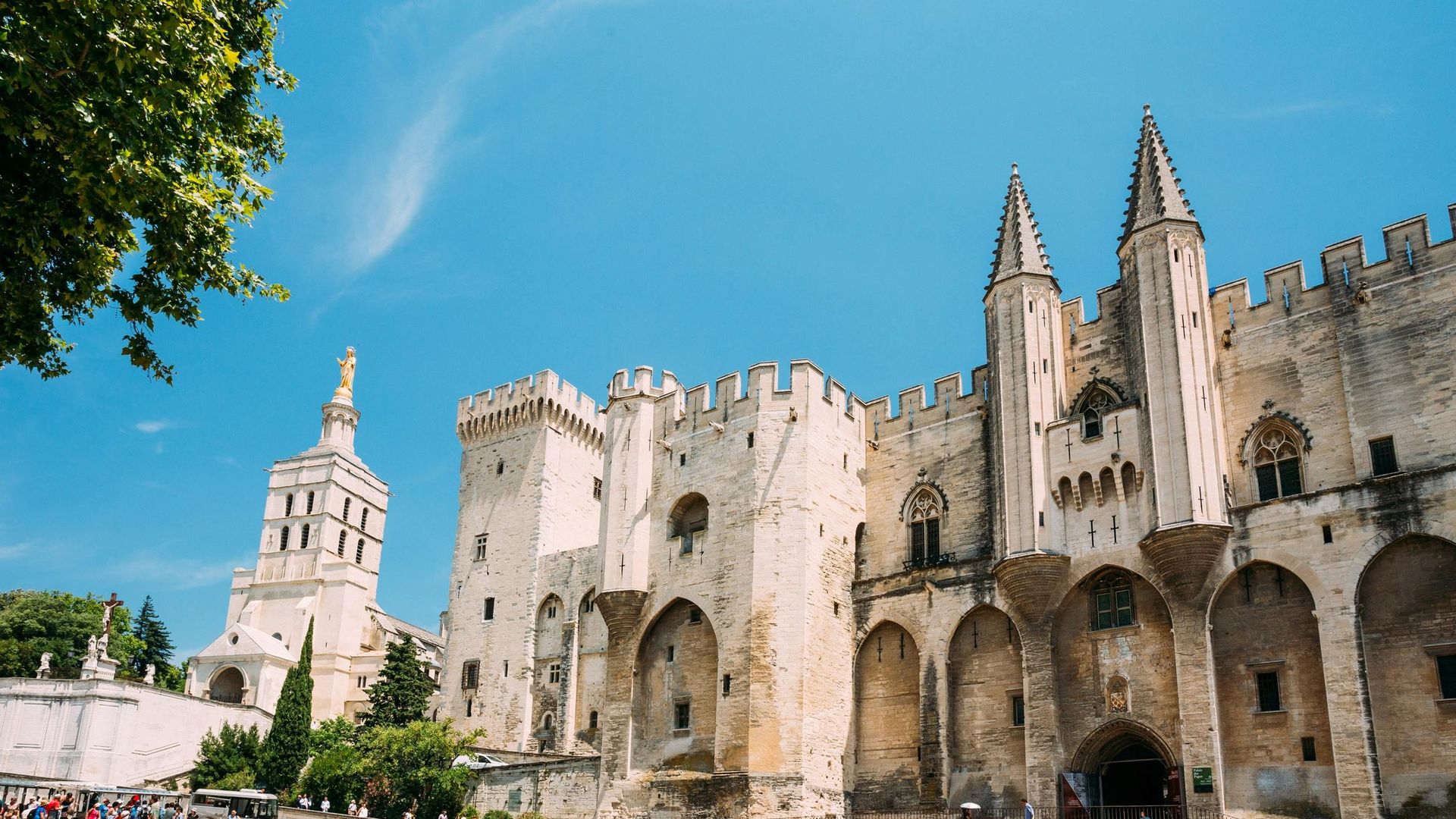 Entradas al Palais des Papes