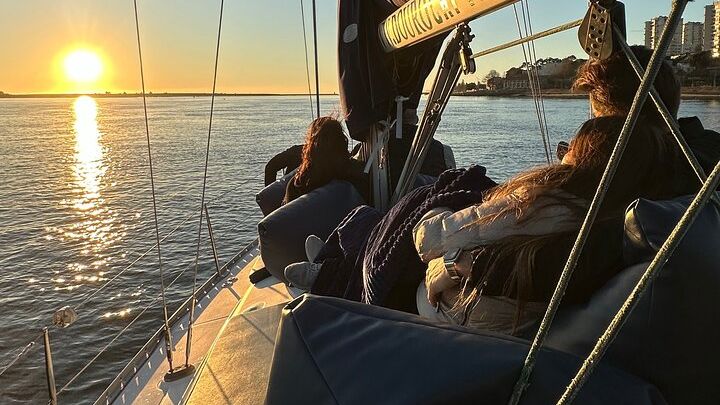 Porto: Sunset or Daytime, Charming Sailboat Cruise on the Douro River