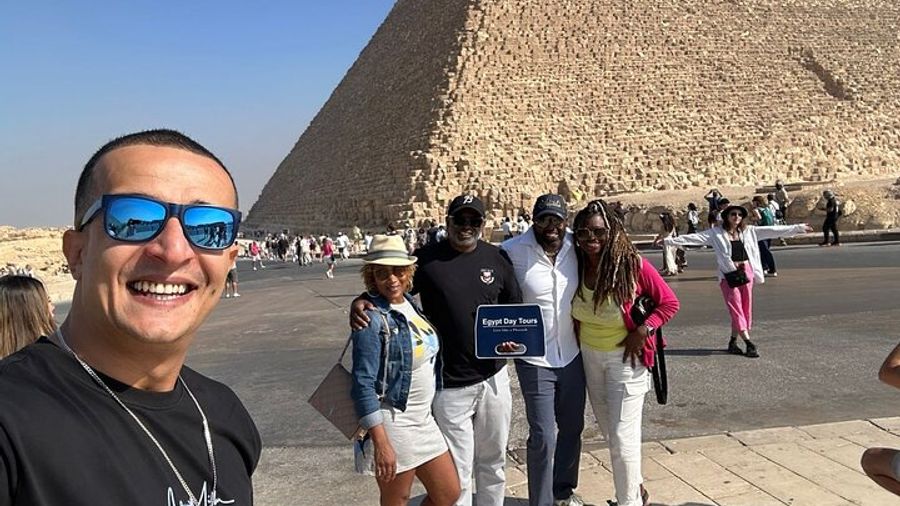 Cairo to Giza Pyramids, Sphinx, Egyptian Museum Full-Day Tour