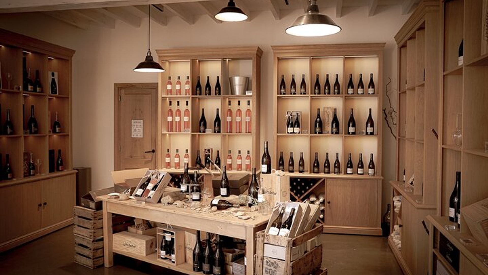 The wines of the Luberon, the Château de Lourmarin & Bastide du Laval olive oil