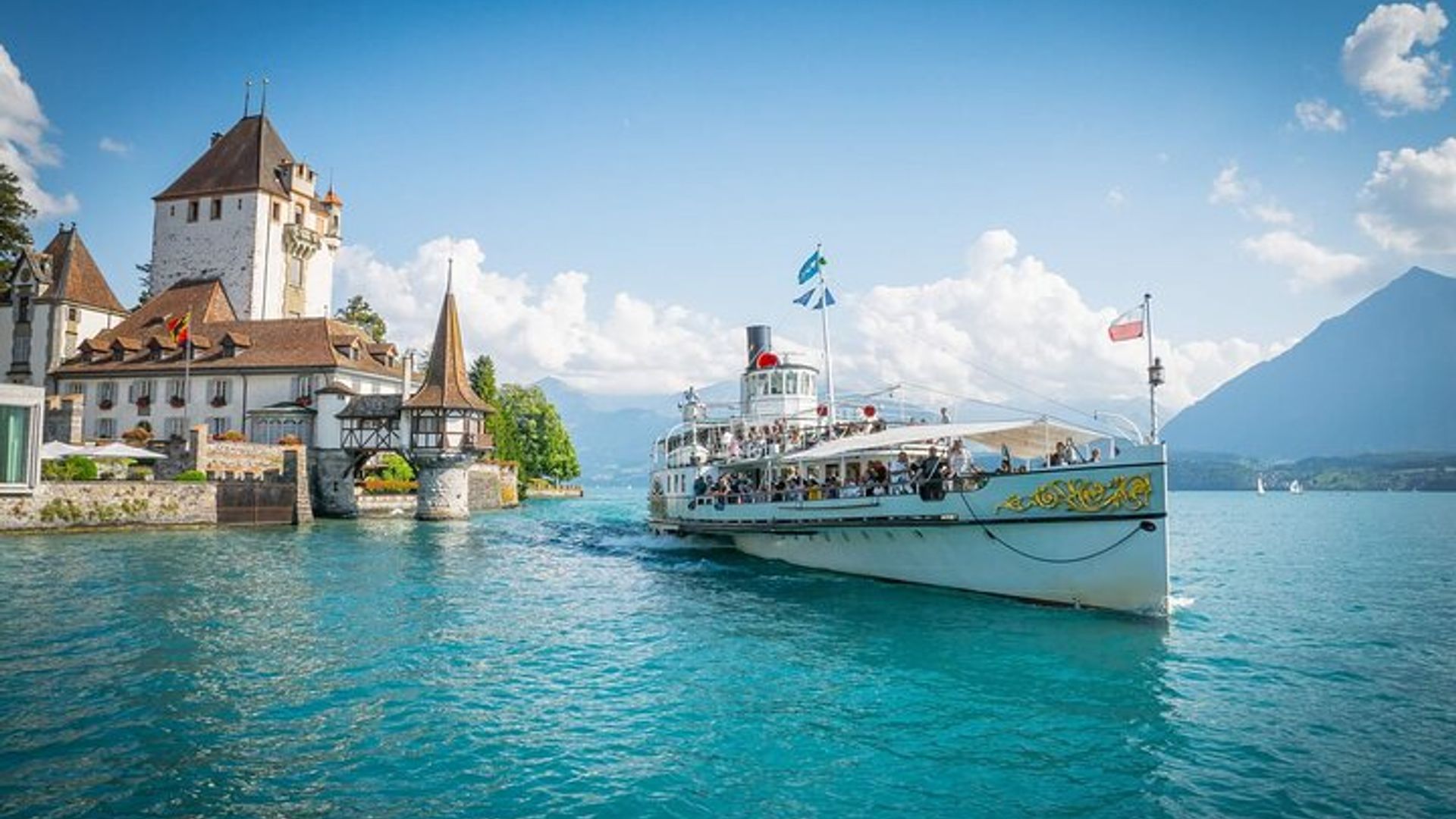 From Lucerne: Thun Tour, Beatus Caves, Lake Cruise and Cheese